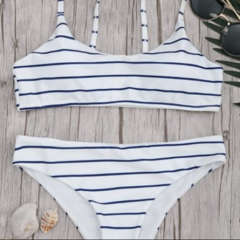 🌿Zaful Padded Bralette Scoop Bikini Set🌿